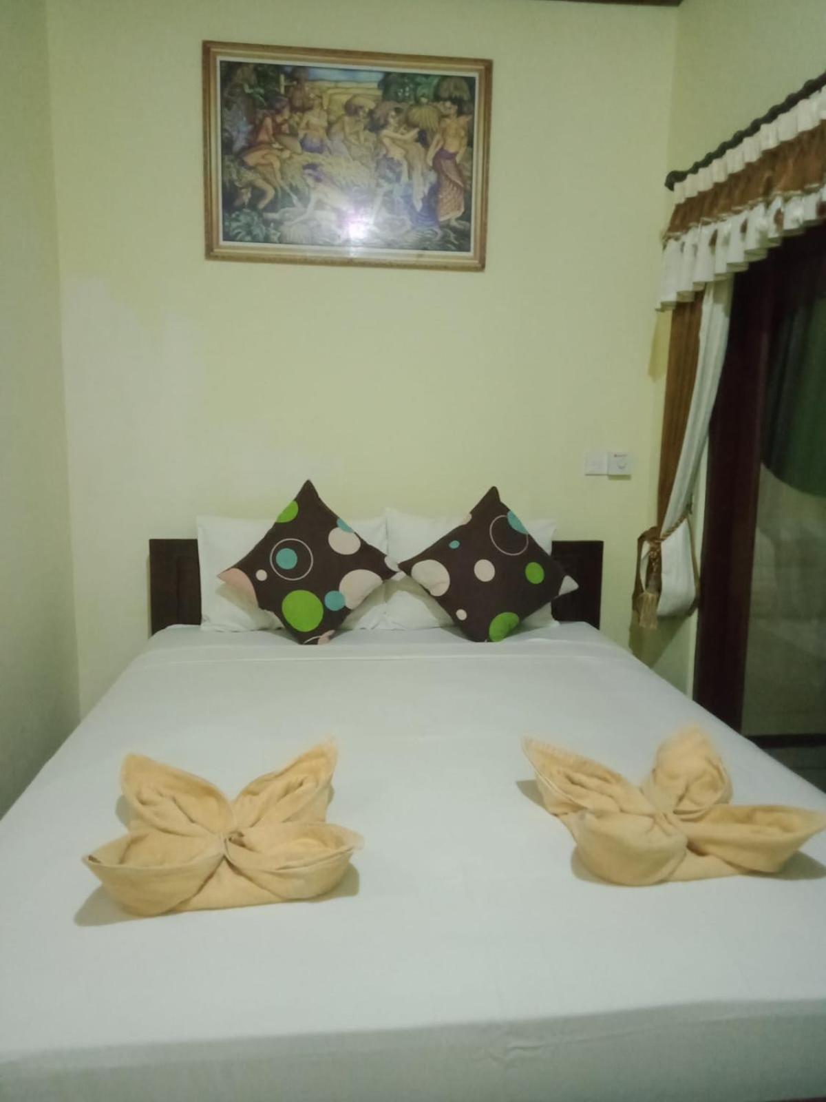 Sri Homestay Amed Eksteriør bilde