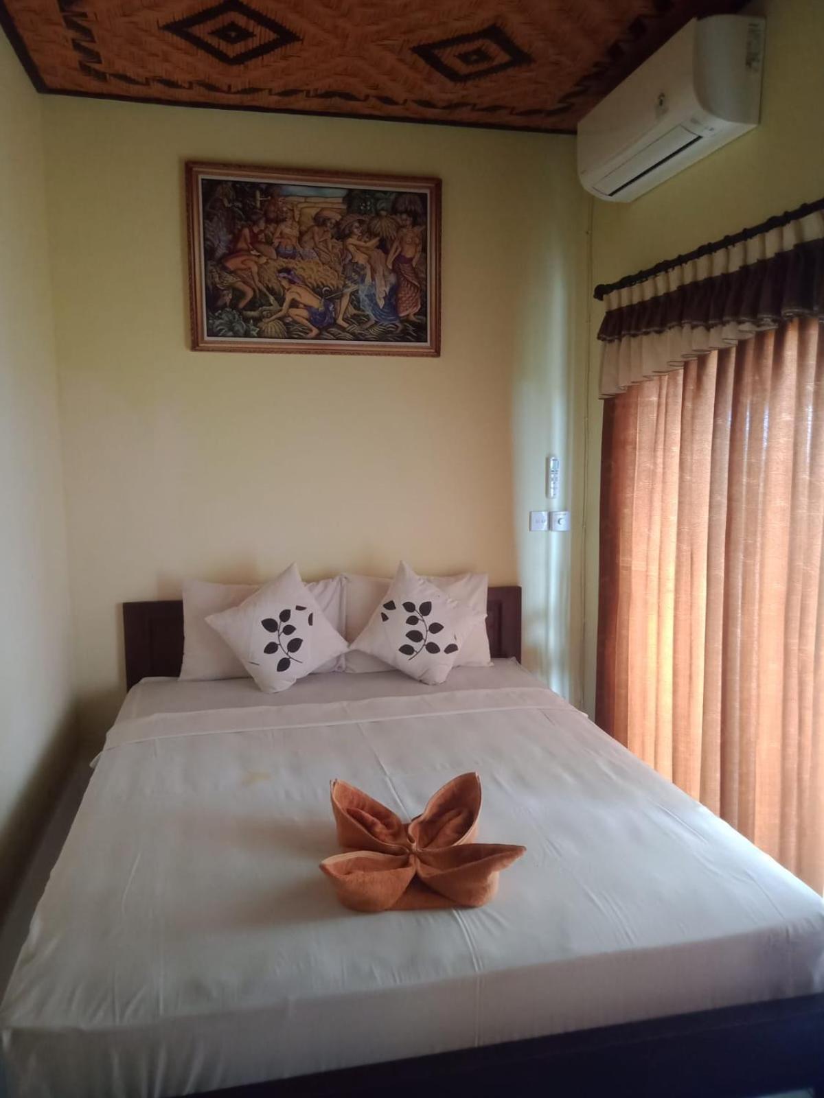 Sri Homestay Amed Eksteriør bilde